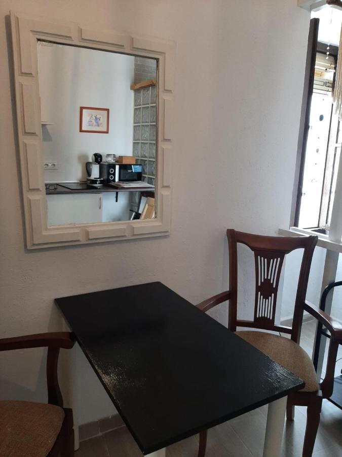El Estudio del Zaguán Vejer de la Frontera Exterior foto