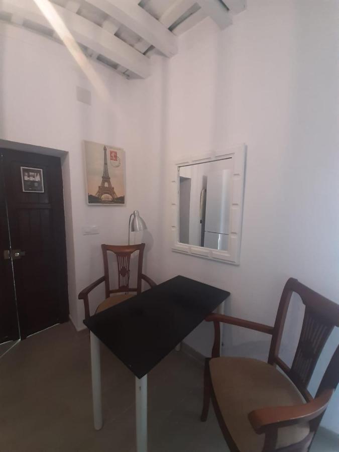 El Estudio del Zaguán Vejer de la Frontera Exterior foto